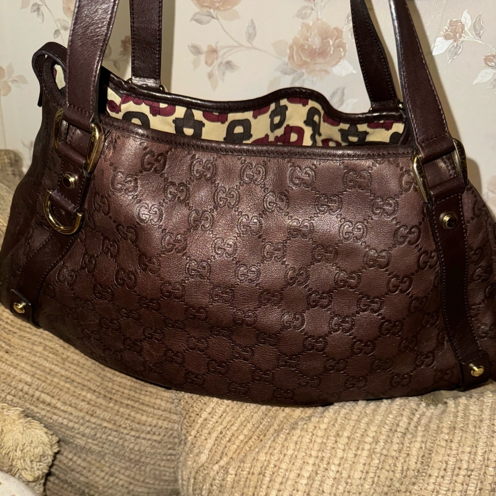 Classy Gucci Guccissima